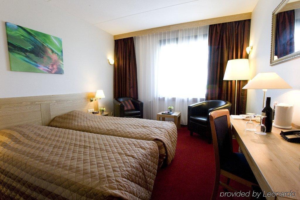 Bastion Hotel Dordrecht Papendrecht Стая снимка